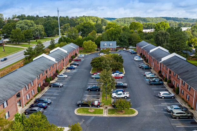 Foto del edificio - Avenue Apartments