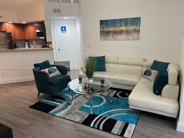 Foto principal - 565 Vista Isles Dr