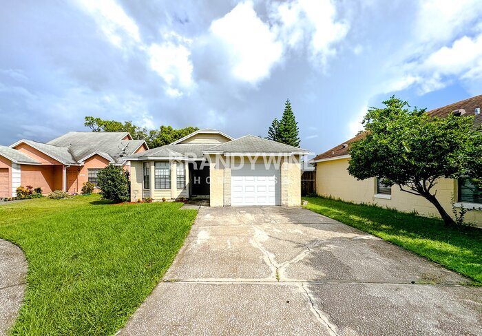 Foto principal - 7821 Farnsworth Ct