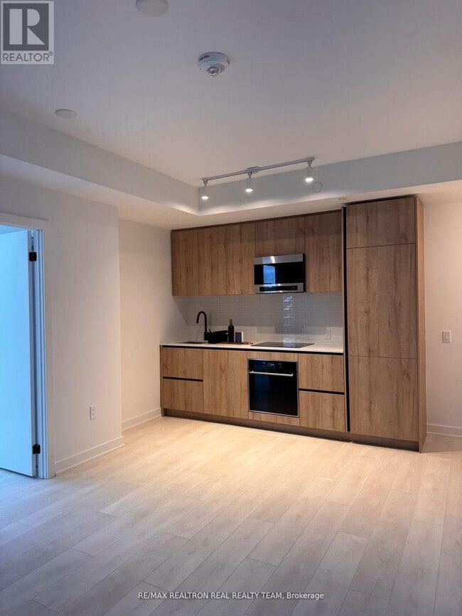 Photo du bâtiment - 127 Broadway Ave