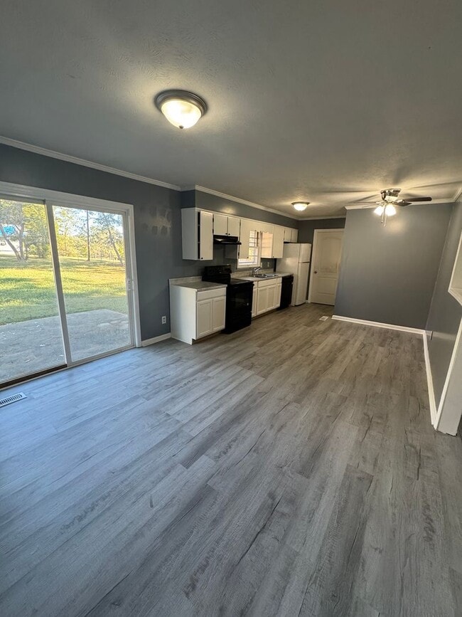 Building Photo - 34 Wildwood Dr