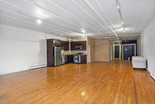 Building Photo - 531 W 20th St