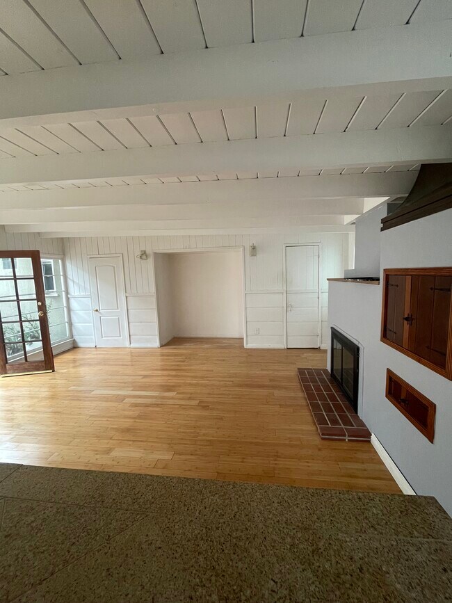 Foto del edificio - 1415 Bonnie Brae St