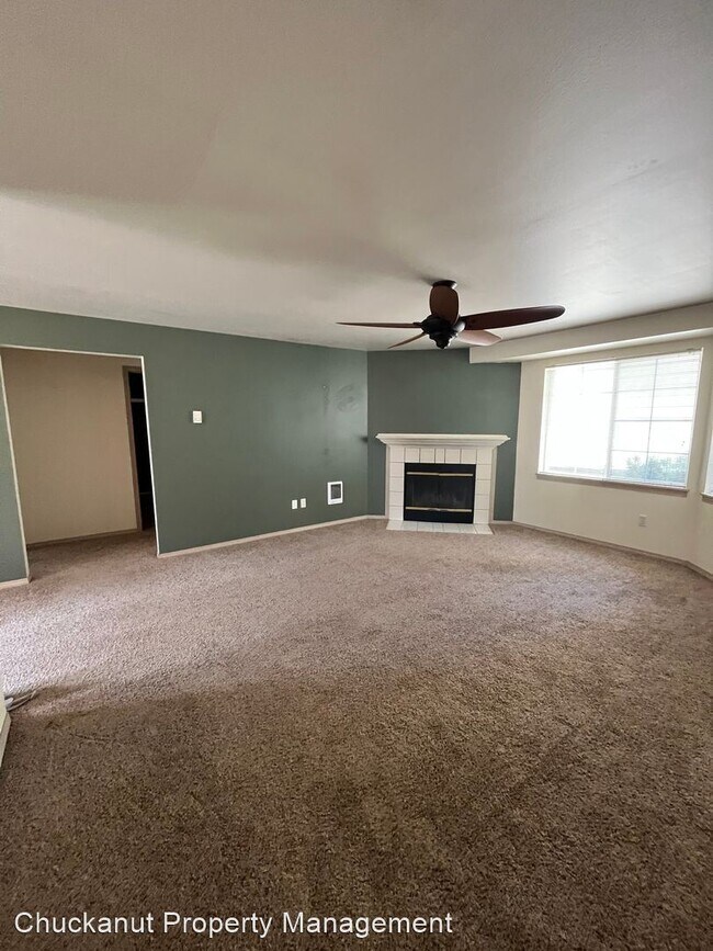 Building Photo - 2 br, 1 bath House - 1245 Puget St. #9