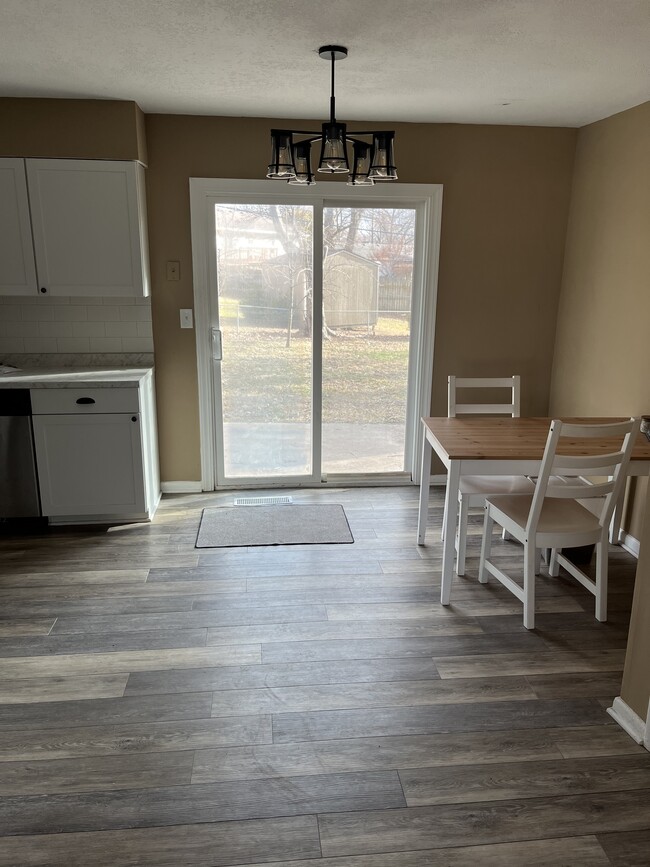 Dining Area - 1623 NE 50th St