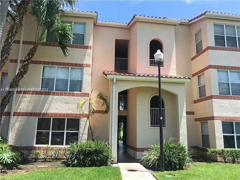 3390 Pinewalk Dr N Unit 1033, Margate, FL 33063 Condo for Rent in Margate, FL