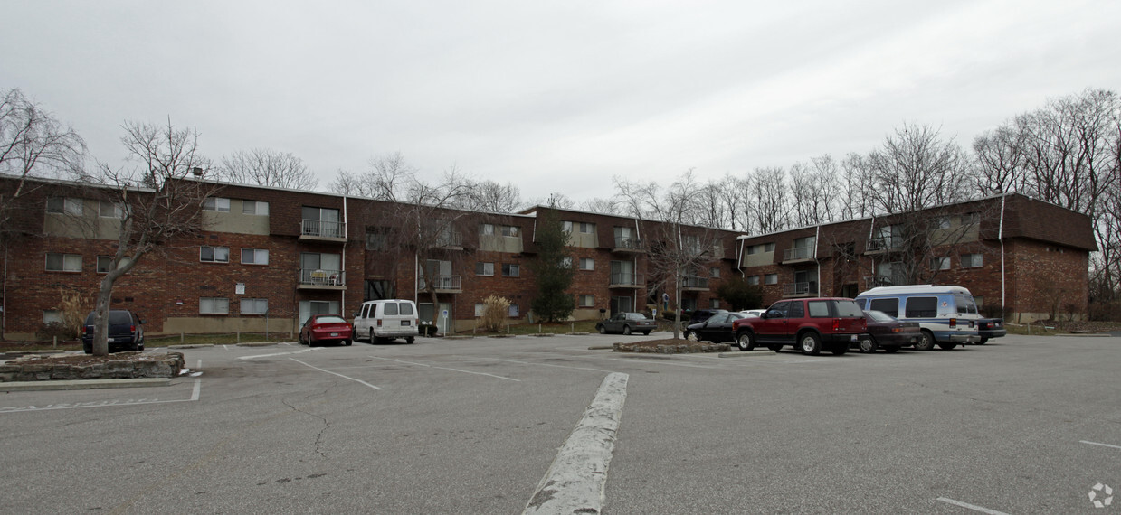 Building Photo - Island Breeze Apartments