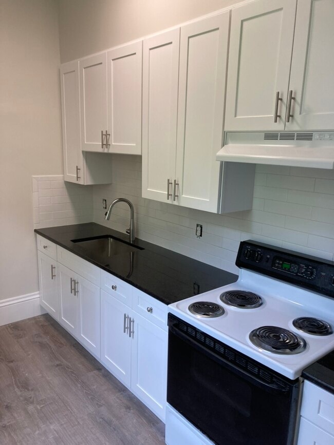 Building Photo - 117 Northampton Rd