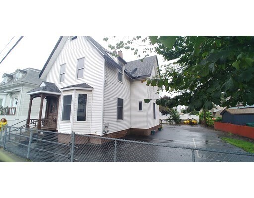 Foto del edificio - 442 Summer St