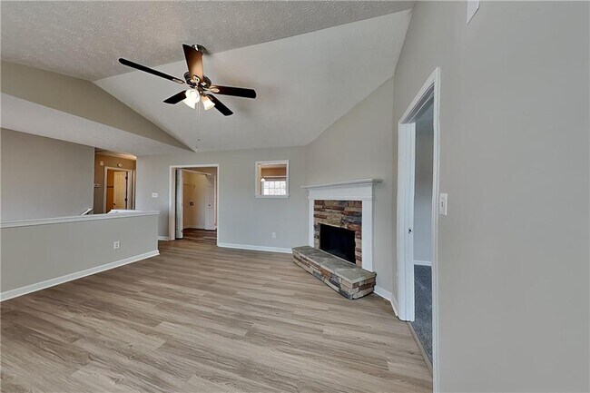 Building Photo - 178 Colton Dr