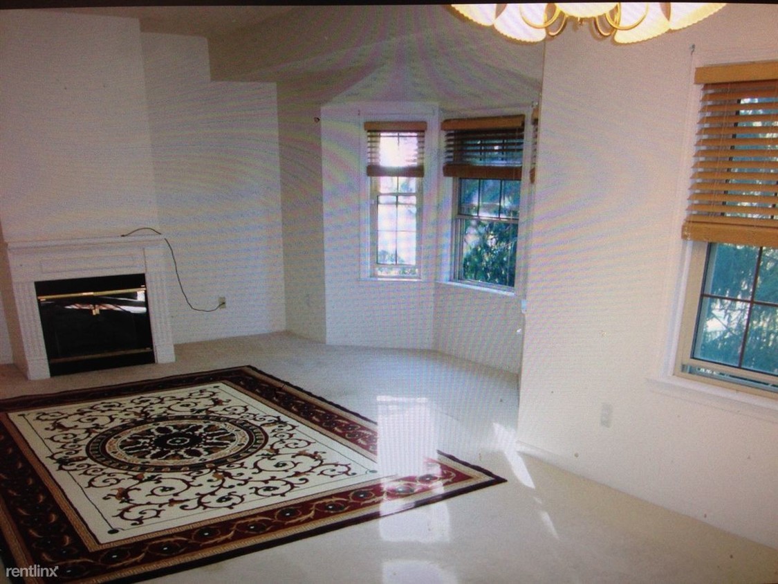 Foto del edificio - 33131 Orchard St