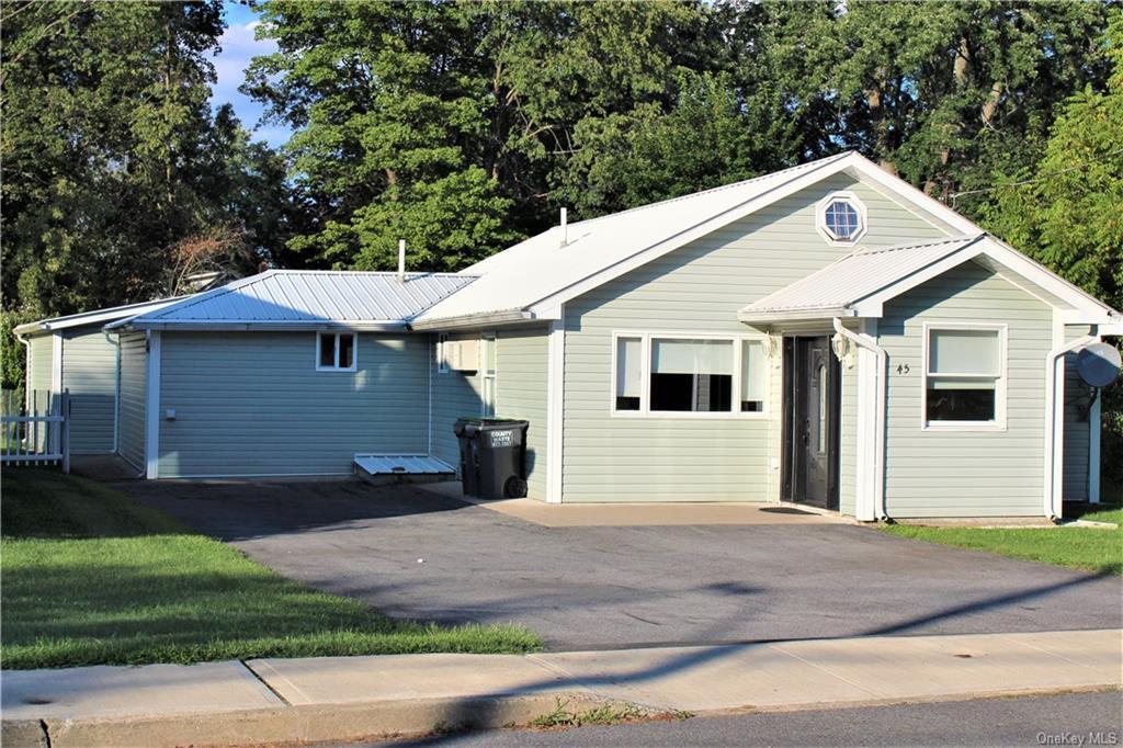 45 Borden Ave, Pine Bush, NY 12566 House for Rent in Pine Bush, NY