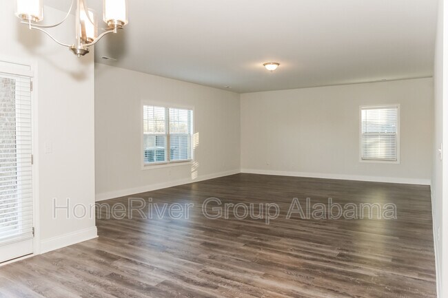 Building Photo - 105 Grv Hl Cir