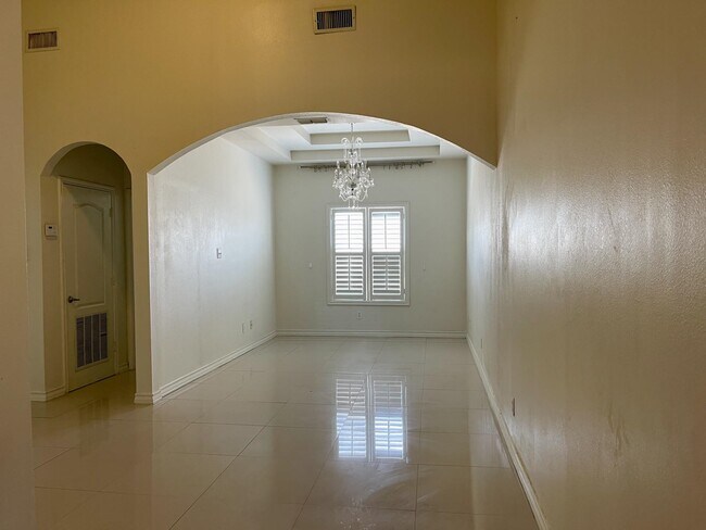 Building Photo - 510 Shiloh Dr