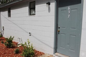 Building Photo - 637 NE Waldo Rd