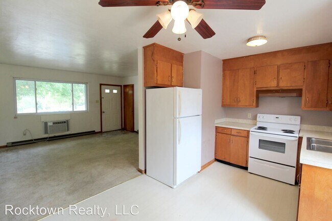Building Photo - 2 br, 1 bath House - 121 Atlantic Avenue