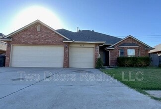 Building Photo - 617 Allison Ln