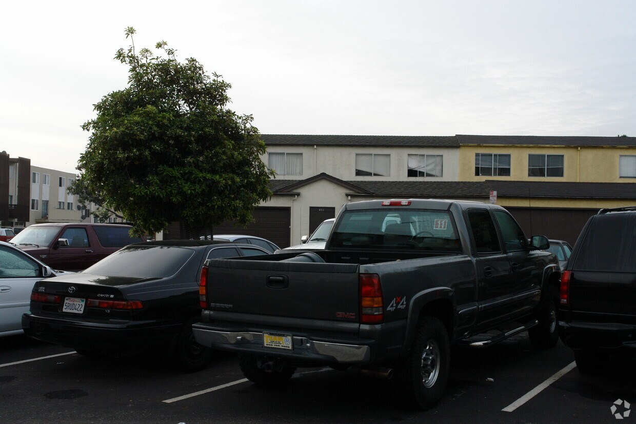 Building Photo - 971 Sandra Ct