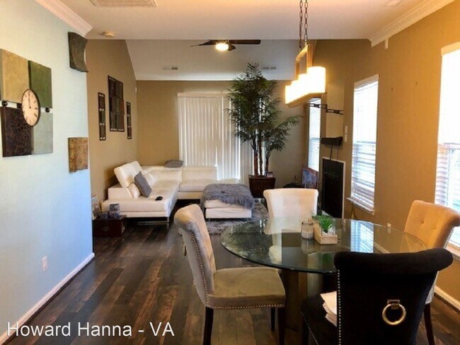 Foto del edificio - 2 br, 2.5 bath House - 6019 Rollingwood St...