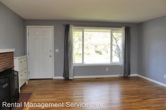Building Photo - 3 br, 2 bath House - 1606 SE 151st Ave