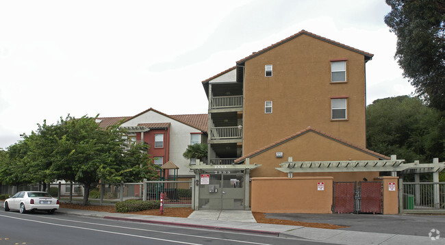 Building Photo - CHURCH LANE APARTMENTS