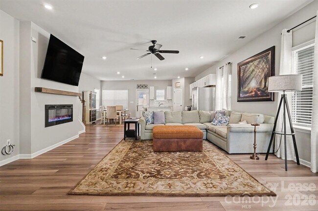 Foto del edificio - 9011 Ramsford Rd