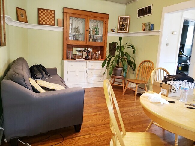 Foto del edificio - 3508 N Broadway