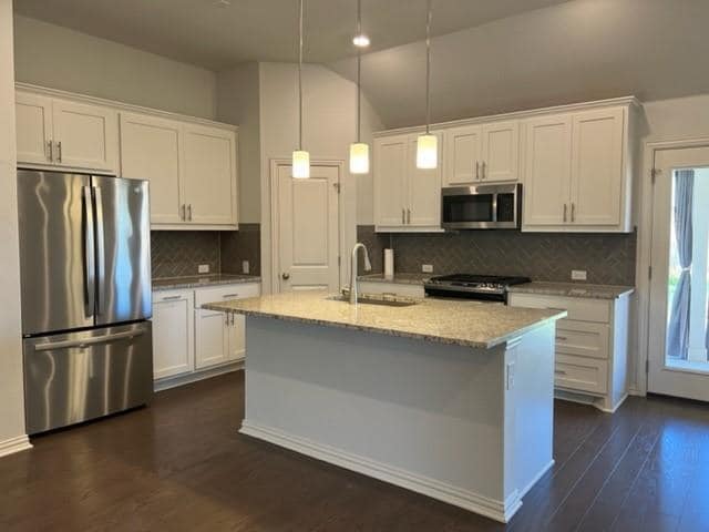 Building Photo - 272 Eagle Ford Dr