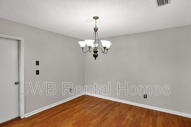 Building Photo - 4808 Playschool Dr
