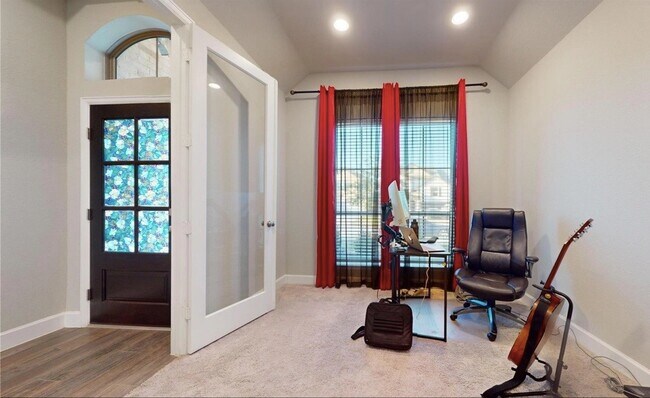 Sala de estudio (cerca de la entrada) - 23923 Sage Row Ln