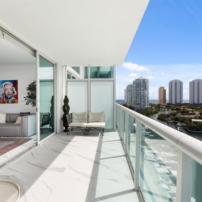 Foto del edificio - 400 Sunny Isles Blvd