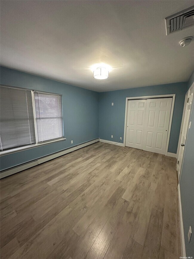 4 Hale Ln, Coram, NY 11727 House Rental in Coram, NY