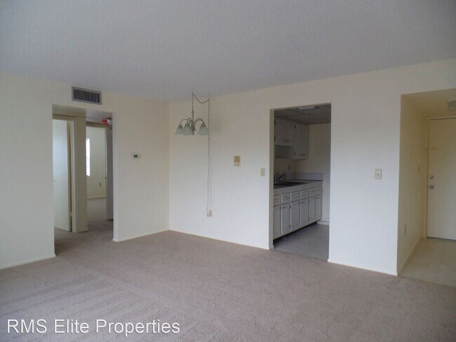 Foto del edificio - 2 br, 1 bath House - 327 34th Ave N #302