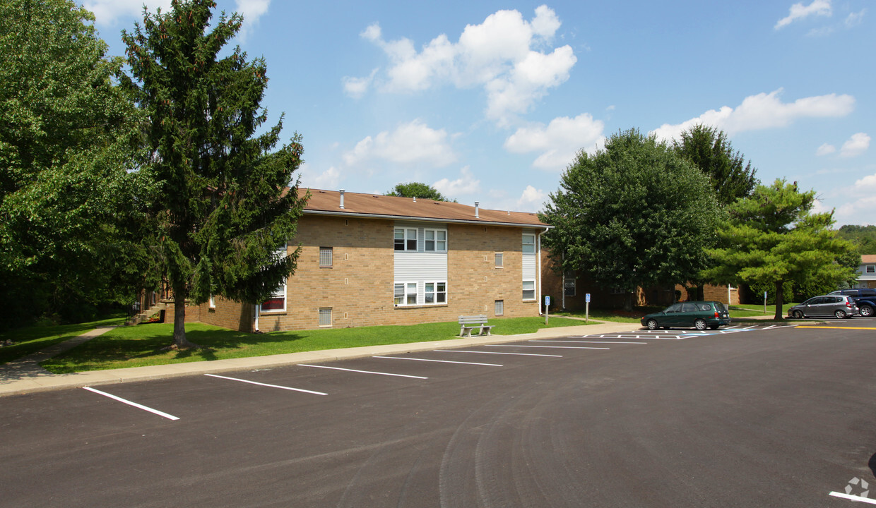 Primary Photo - Huntingdon Village Apartments