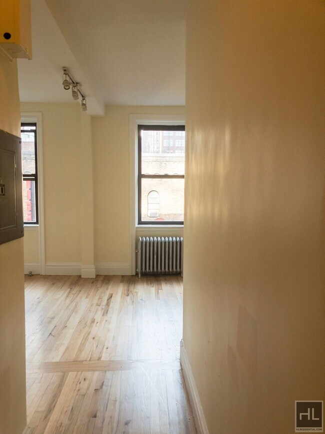 Foto del edificio - AMAZING ONE BEDROOM APARTMENT!! AMAZING DE...