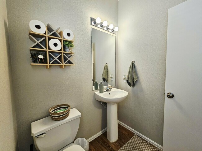 Foto del edificio - 6810 Shore View