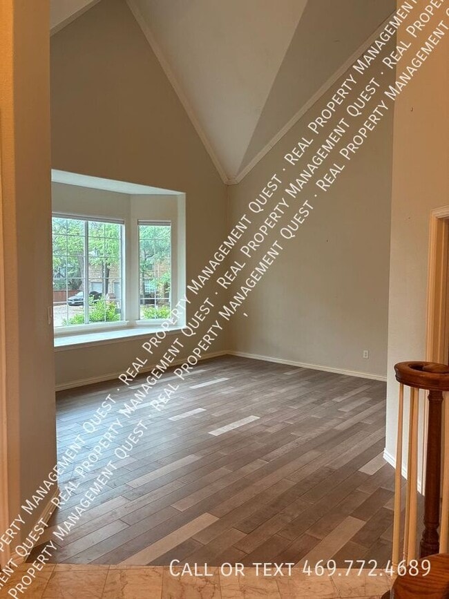 Foto del edificio - 3731 Edgewood Ct