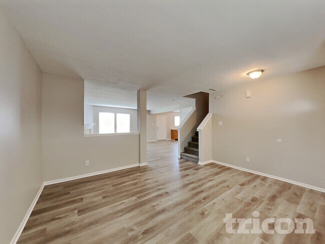 Foto del edificio - 6714 Waverhill Dr