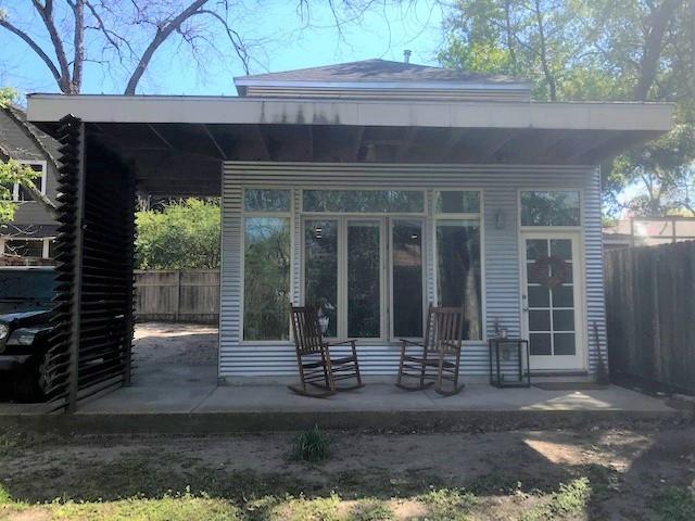 Foto principal - 807 E 30th St