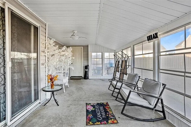 Building Photo - Lease OR Lease to Own