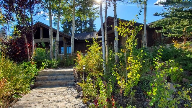 Photo - 7104 Canyon Dr House