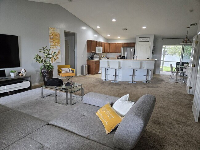 Foto del edificio - Northwest 20th Place, Cape Coral, FL 33993...
