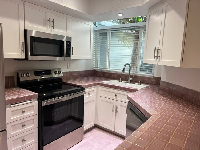 Foto del edificio - 227 Santa Rosa Ct