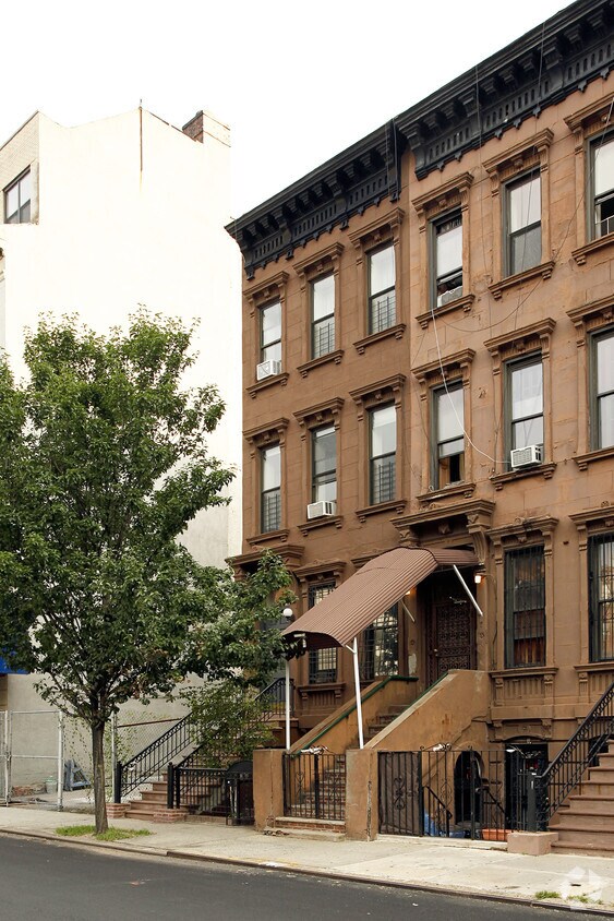 Primary Photo - 9 W 126th St