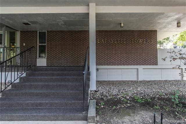 Building Photo - 1090 N Lafayette St