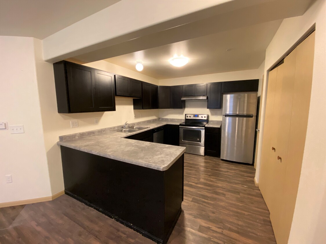 stainless-steel appliances - 956 Boston Way