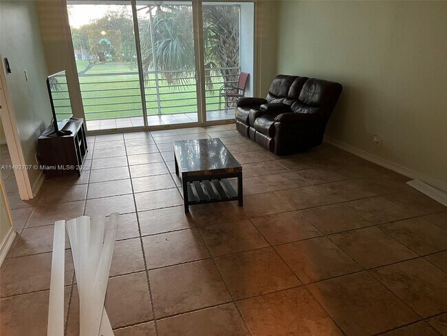 Building Photo - 8421 Lagos De Campo Blvd