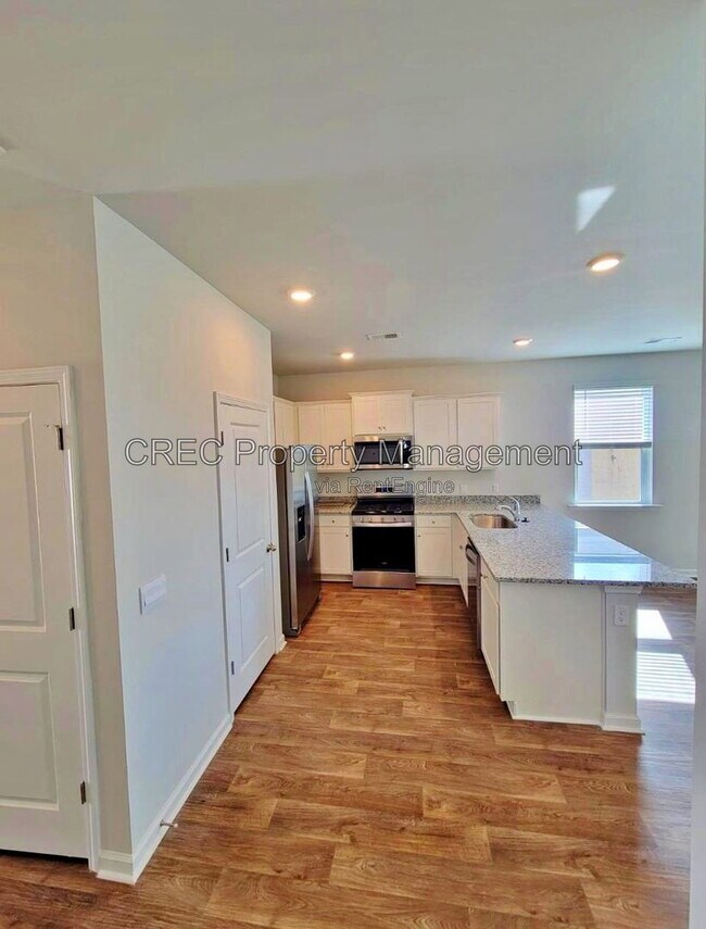 Building Photo - 817 Lilyford Ln