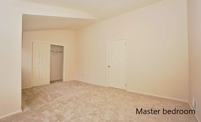 Master Bedroom 1 of 2 - 15 Patty Ct House