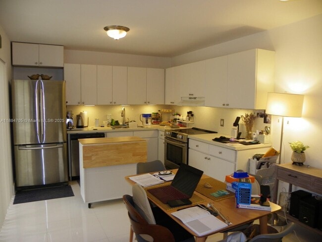Foto del edificio - 4067 Wimbledon Dr